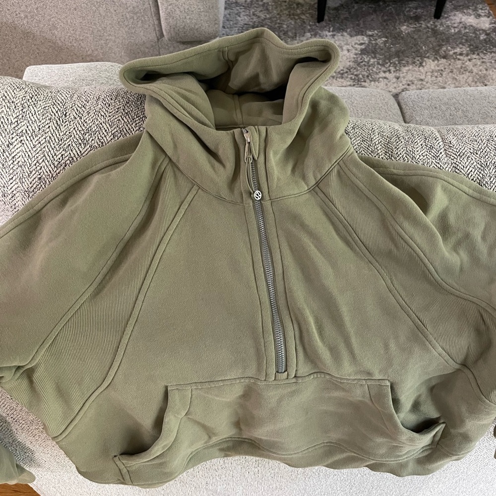 Lululemon scuba oversized quarter zip size M/L